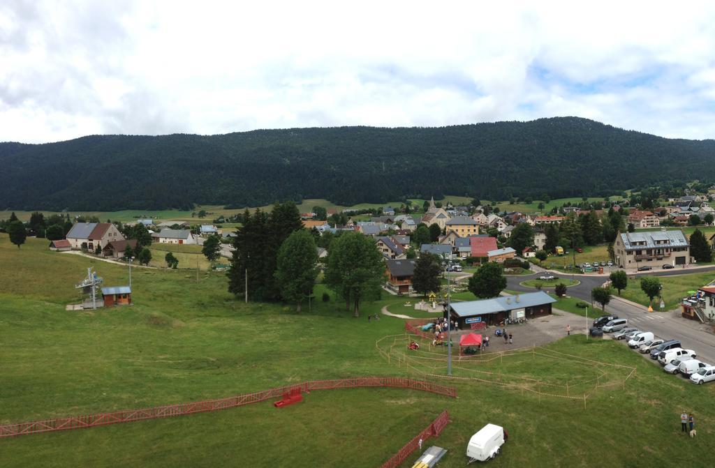 Hotel La Tapia Autrans-Meaudre-en-Vercors Zewnętrze zdjęcie
